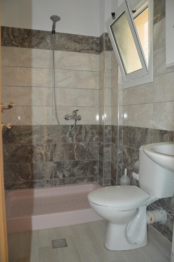 Mihalis Apartments Himare Exterior foto